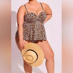 Torrid Leopard Print Swim Top 3 and Bottom Is a 2